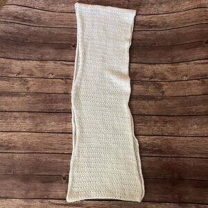 Women’s Ruby & Bloom White Silver Knit Infinity Scarf SEE NOTES